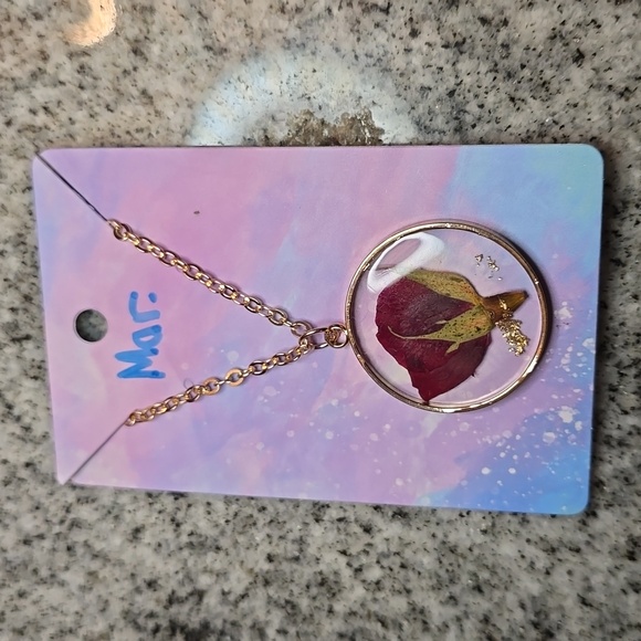 Birth Month Flower Handmade Necklace - Real Dried Flowers in Resin - Picture 3 of 11